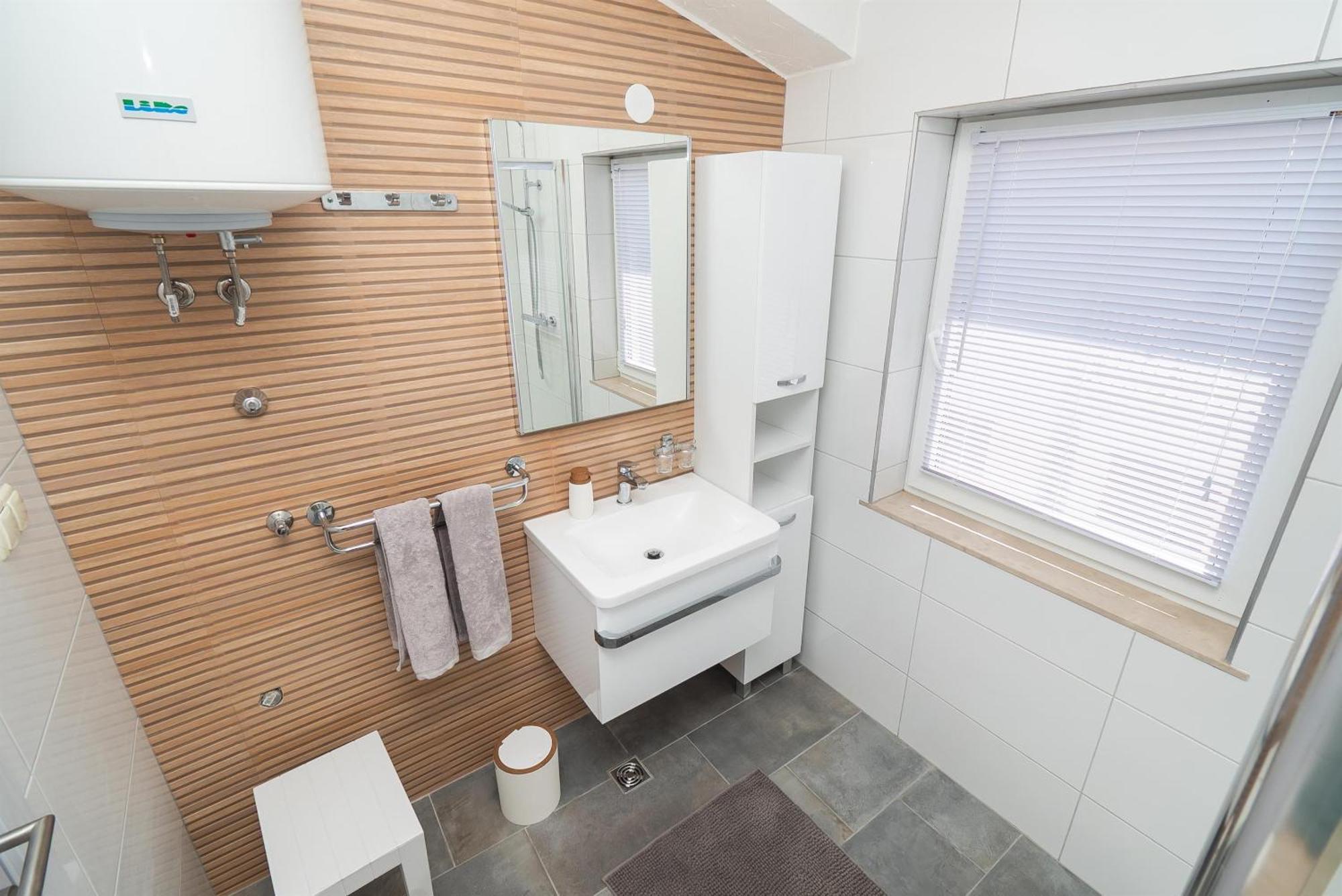 Apartments And Rooms Mladen โวดีเซ ห้อง รูปภาพ