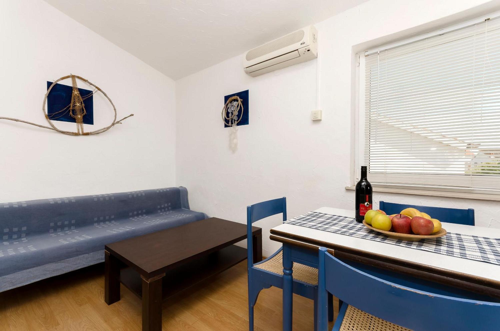 Apartments And Rooms Mladen โวดีเซ ภายนอก รูปภาพ