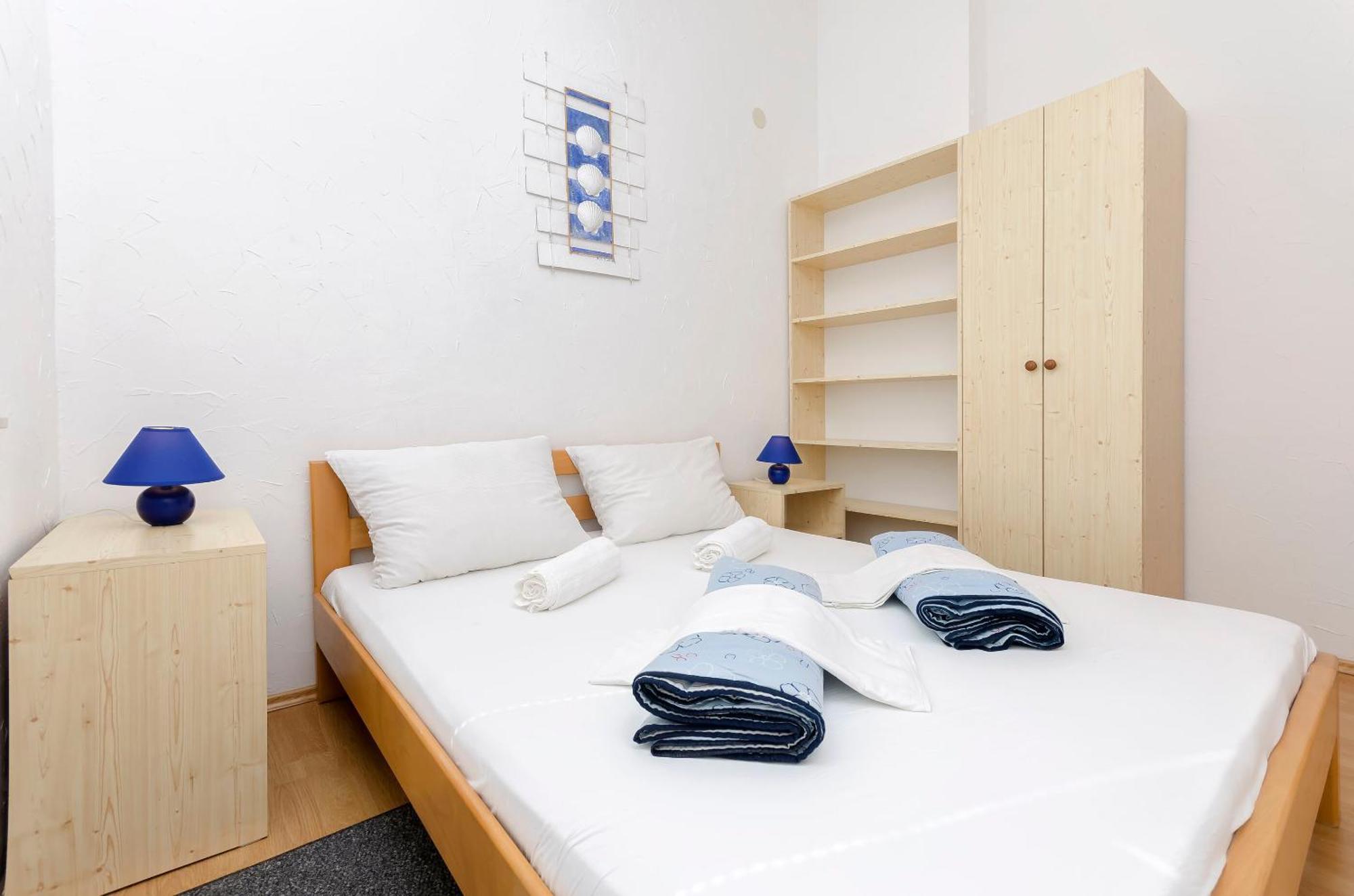 Apartments And Rooms Mladen โวดีเซ ภายนอก รูปภาพ